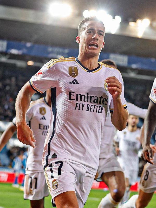 Lucas Vazquez trở thành người hùng của Real Madrid với bàn thắng phút bù giờ