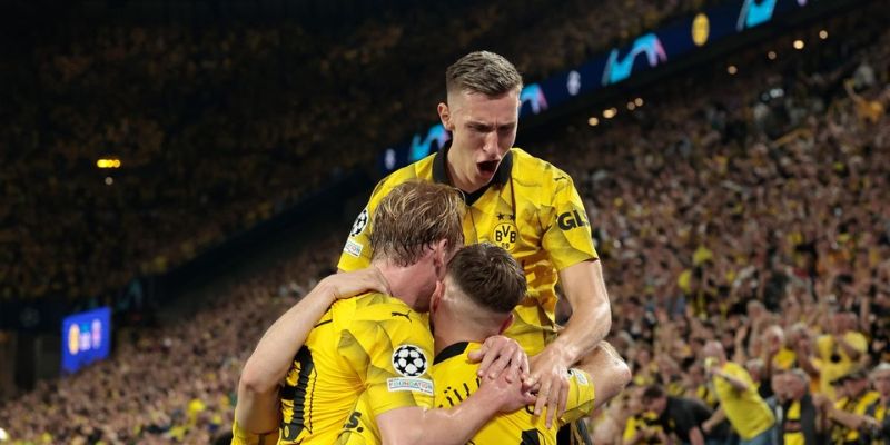 Dortmund chỉ còn cách chiếc cúp Champions League thứ hai trong lịch sử CLB một trận đấu.